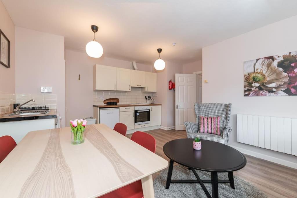 Fully Refurb Drogheda Apt7 3Rd Floor Luaran gambar